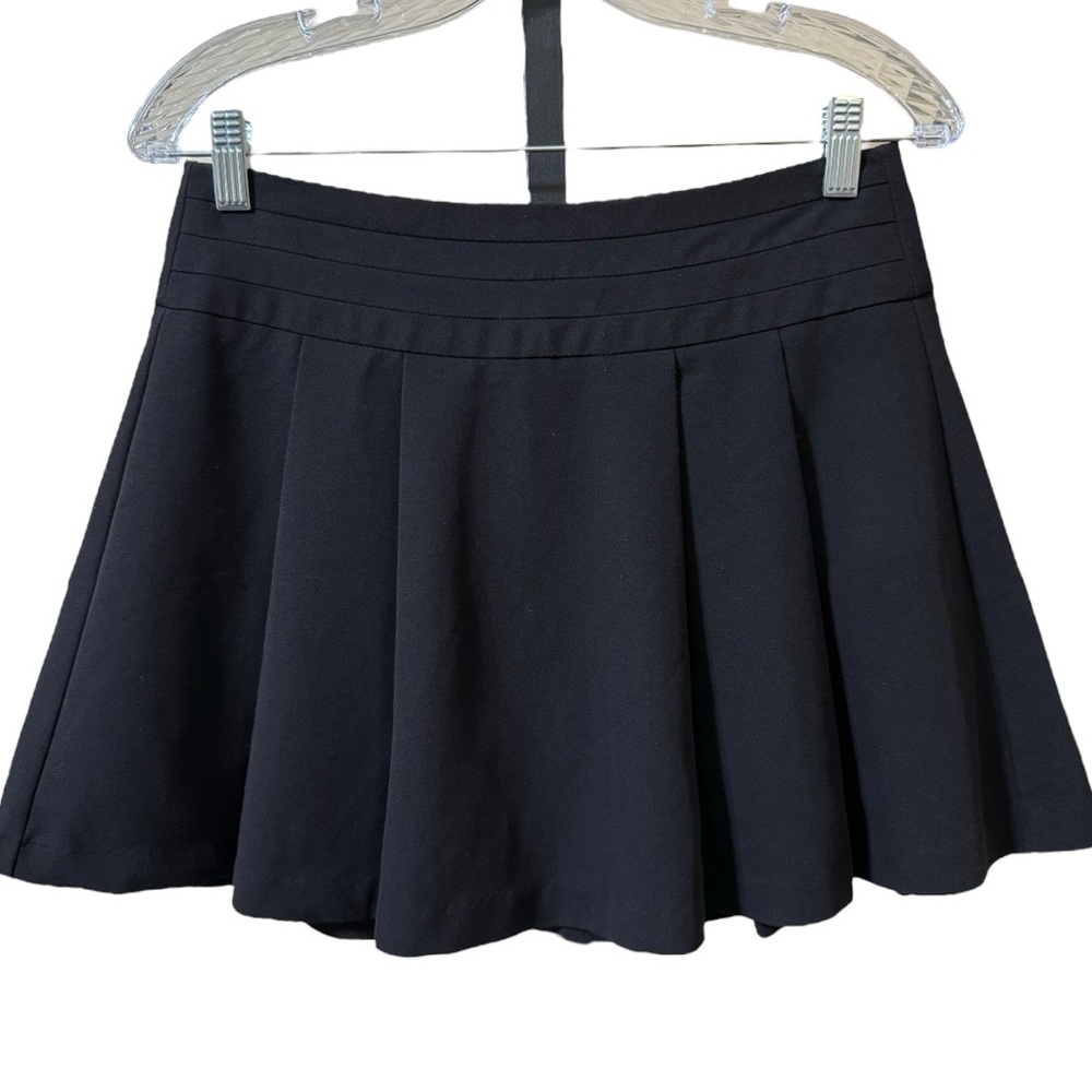 FOREVER 21 Black Mini Pleated Skirt Women's Size Medium